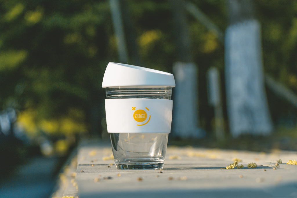 yh86银河·国际茶饮：奶茶行业自营与加盟的区别体现在哪